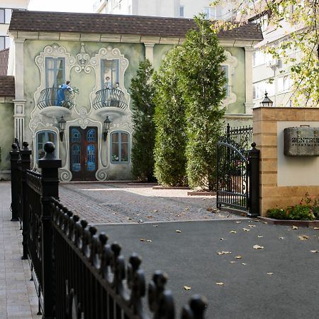 Zentrum Hotel Chisinau Ngoại thất bức ảnh