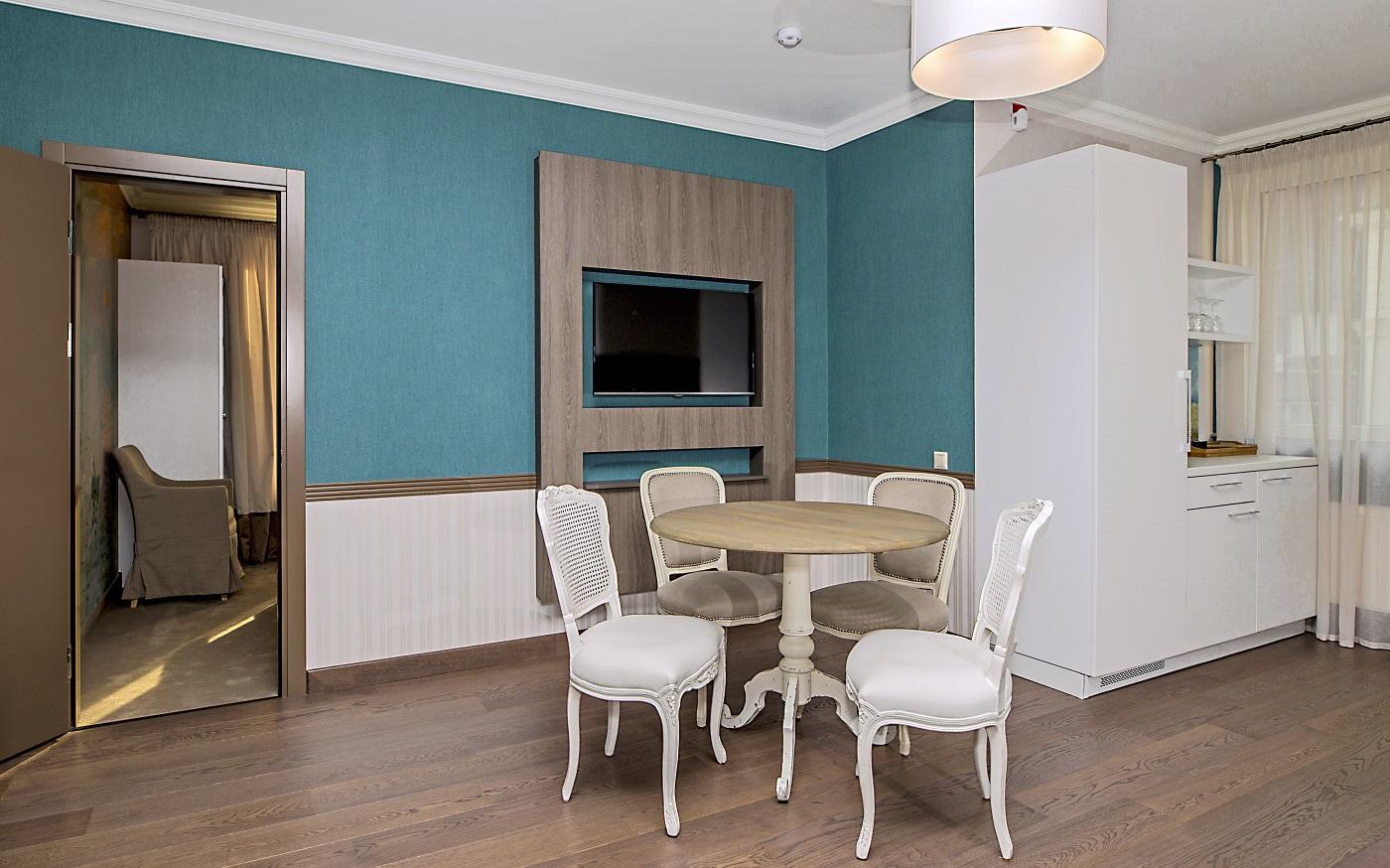 Zentrum Hotel Chisinau Ngoại thất bức ảnh