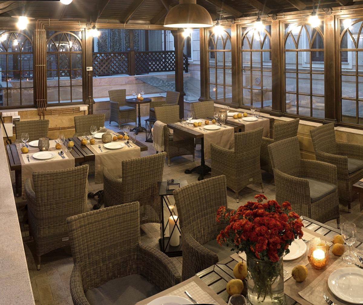Zentrum Hotel Chisinau Ngoại thất bức ảnh