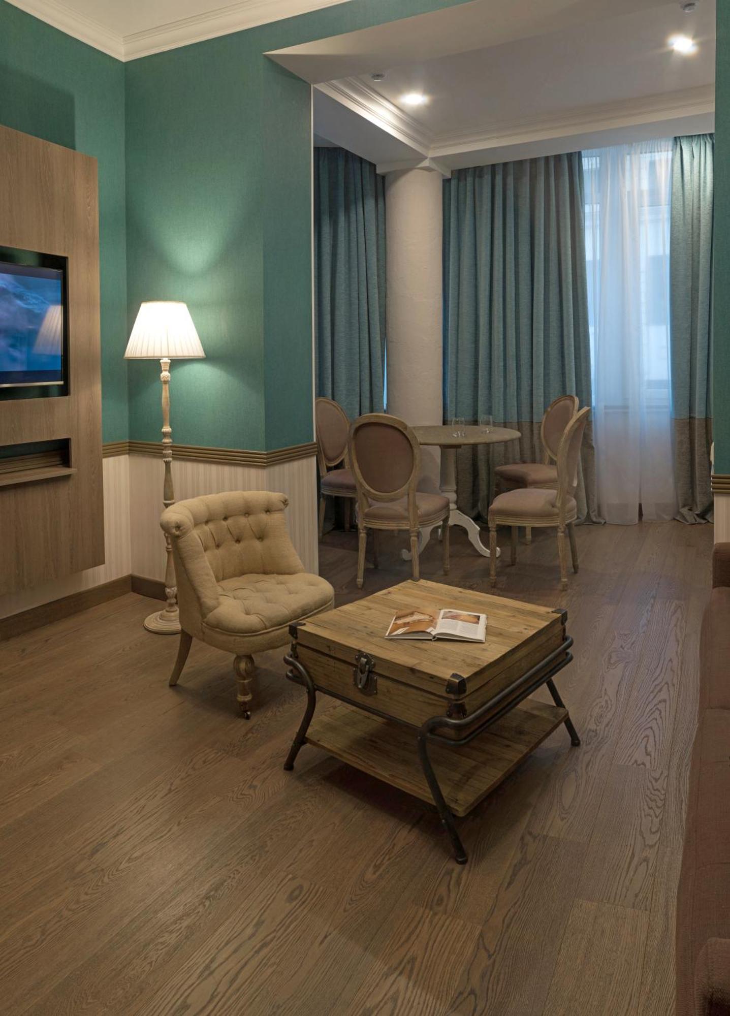 Zentrum Hotel Chisinau Ngoại thất bức ảnh