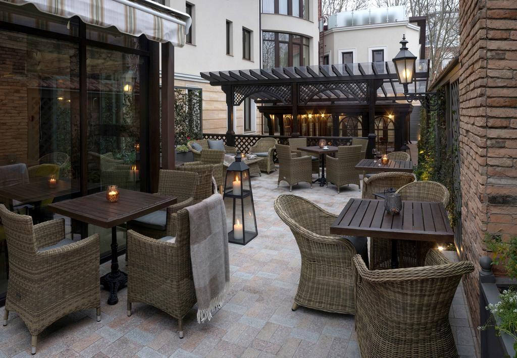 Zentrum Hotel Chisinau Ngoại thất bức ảnh